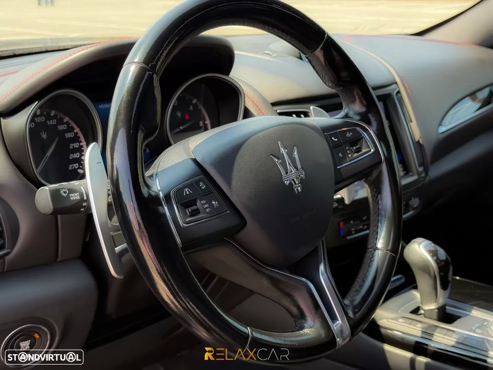 Maserati Levante 3.0 V6 - 12