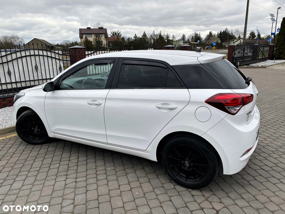 Hyundai i20 1.2 Select - 25