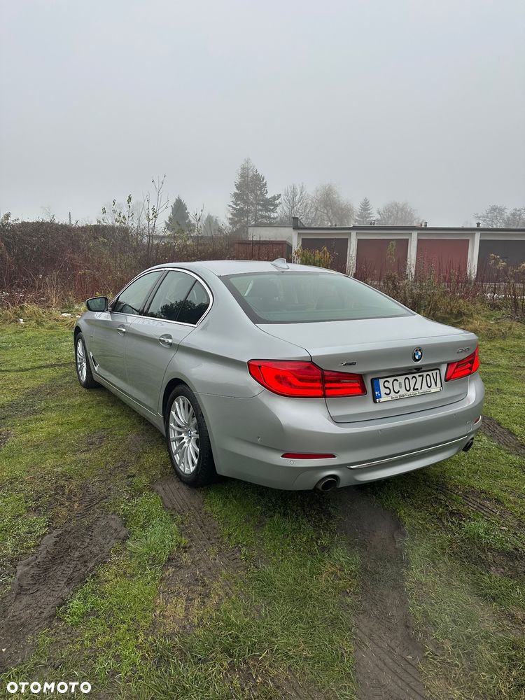 BMW Seria 5 530i xDrive Luxury Line - 30