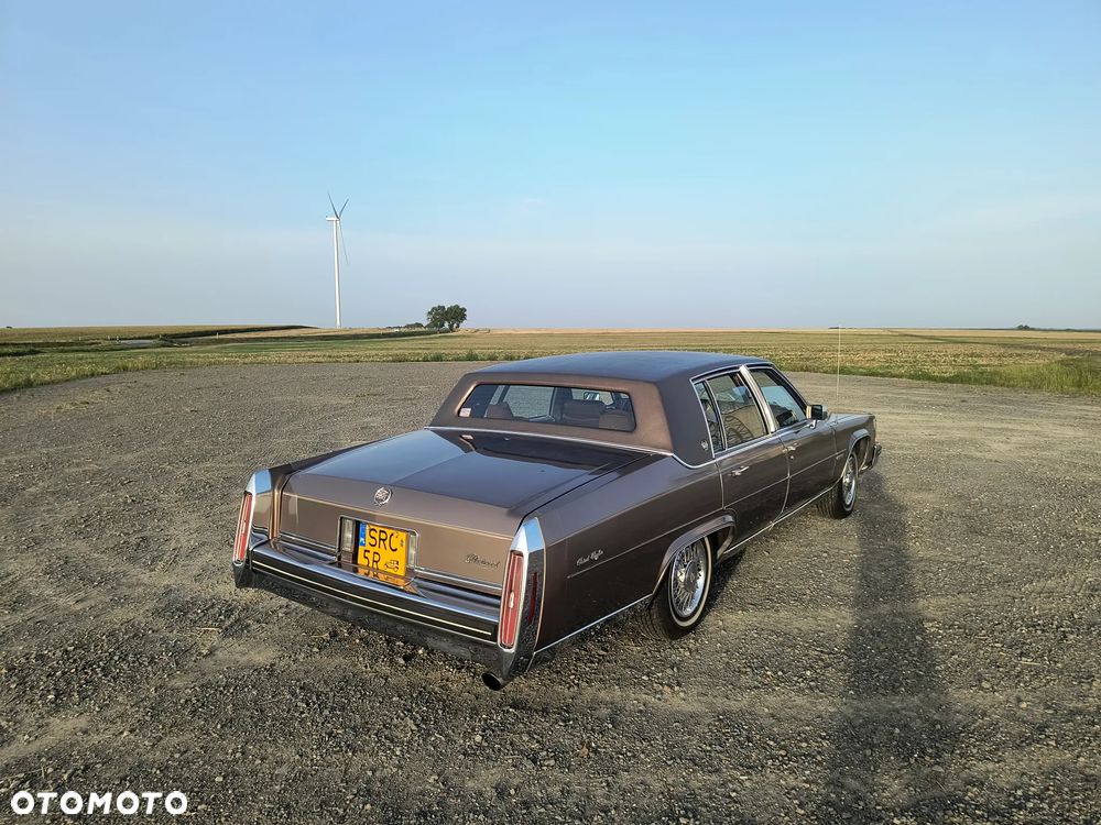 Cadillac Fleetwood - 6