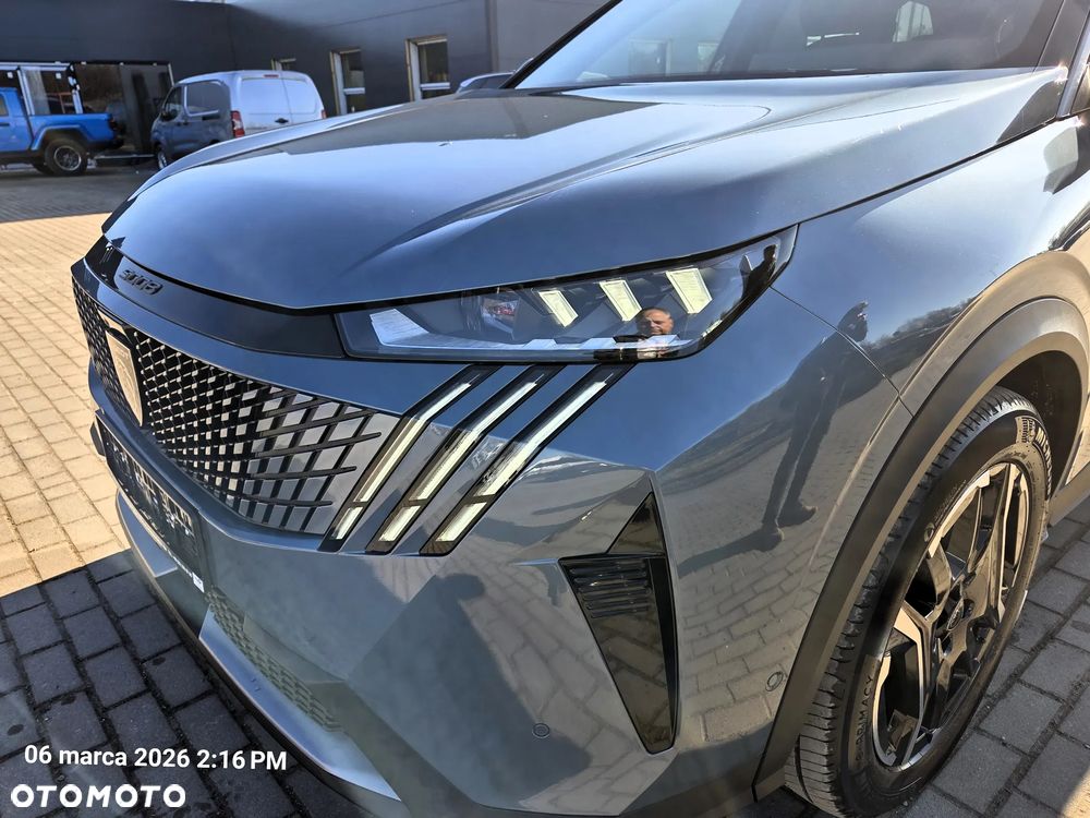 Peugeot 5008 1.6 PHEV 195 GT S&S e-DCS7 - 9