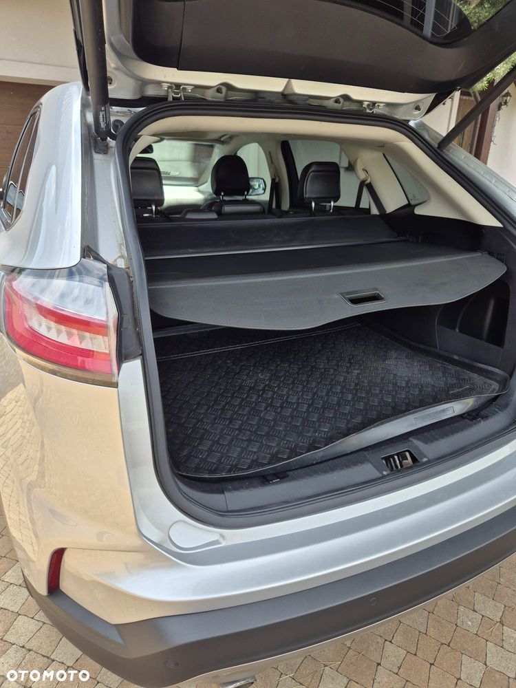 Ford Edge - 5