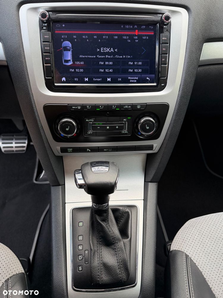 Skoda Octavia 2.0 TSI DSG RS - 15