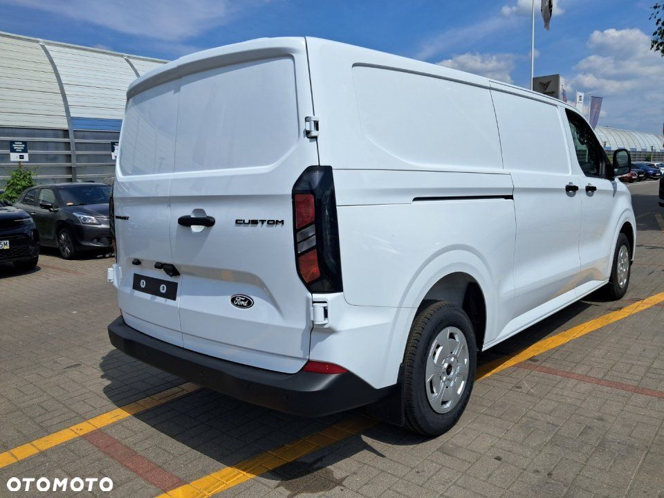 Ford Transit Custom - 8
