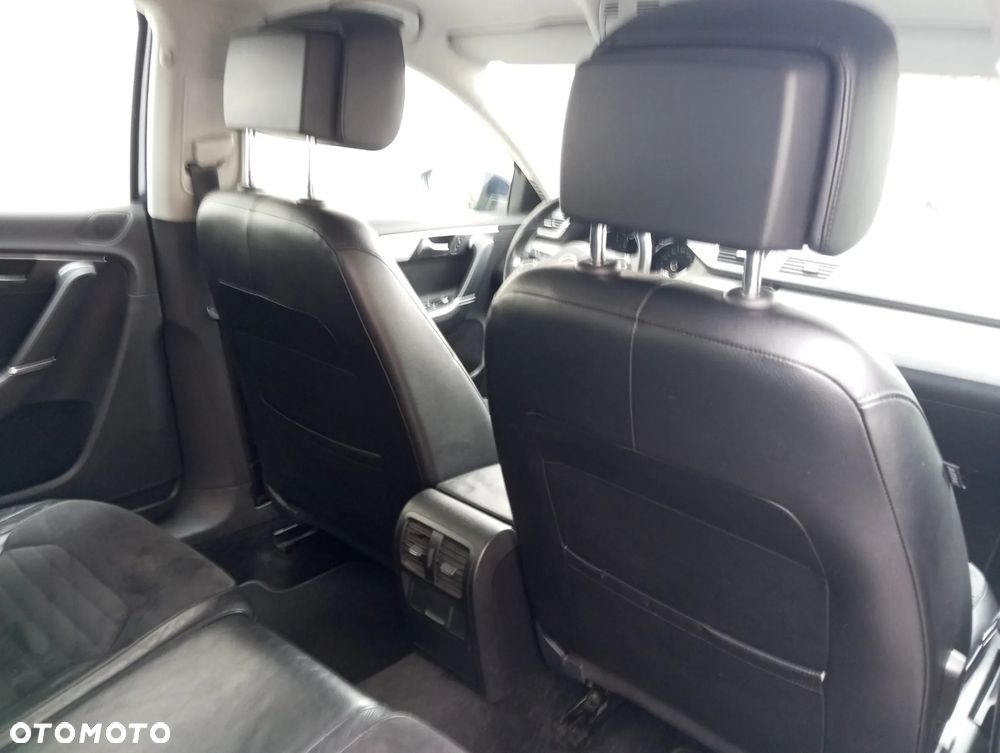 Volkswagen Passat Variant 2.0 TDI 4Mot Highline DSG - 27