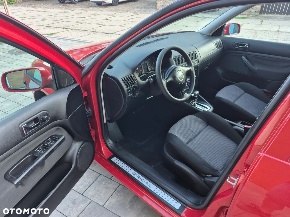 Volkswagen Golf - 26