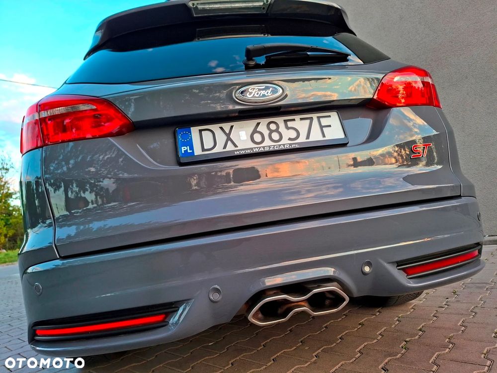 Ford Focus 2.0 TDCi ST PowerShift - 14
