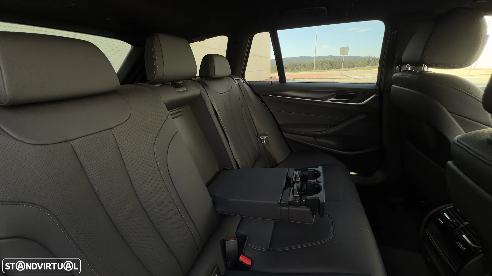 BMW 520 d Pack Desportivo M Auto - 13