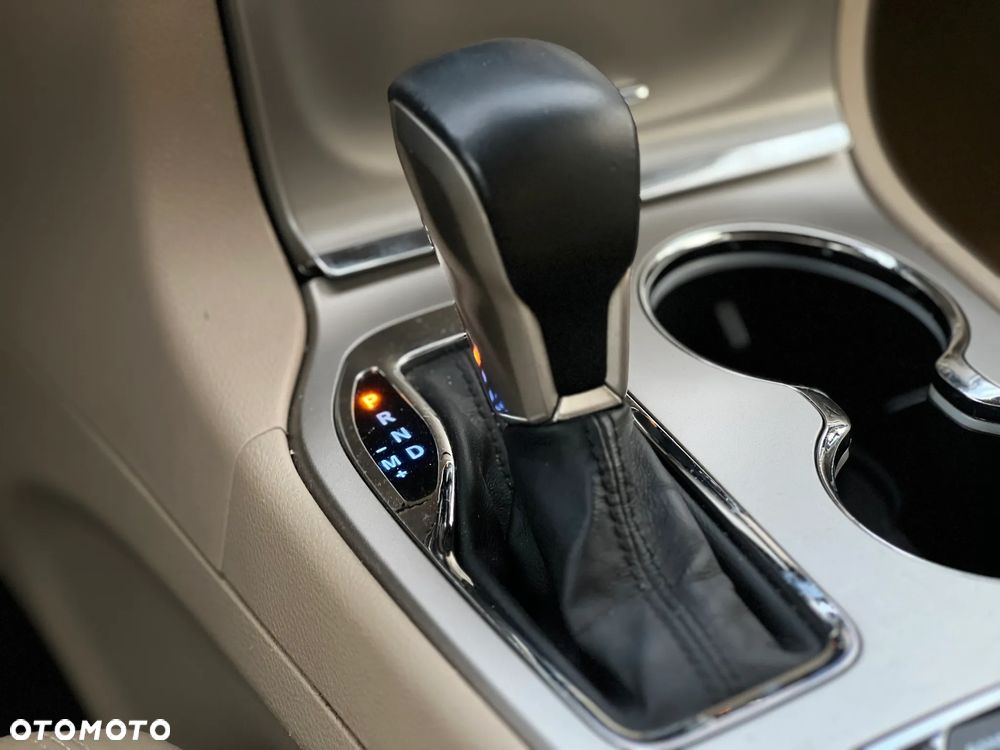 Jeep Grand Cherokee - 18