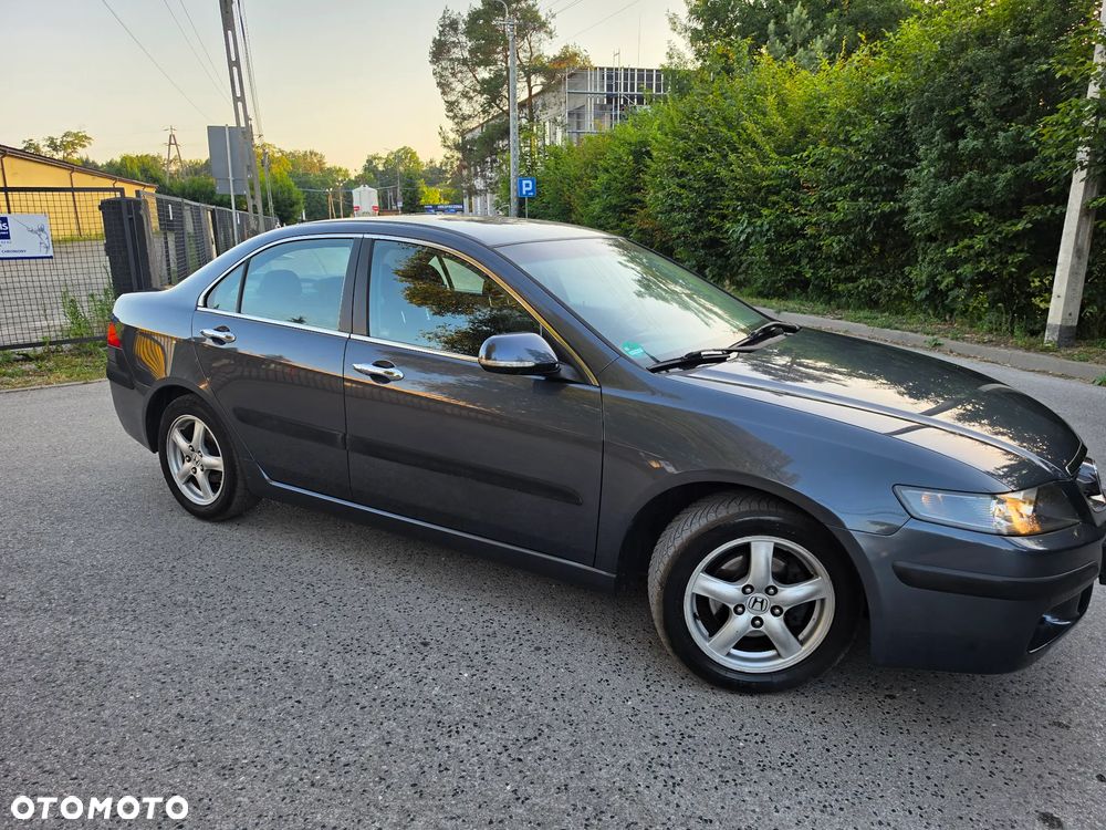 Honda Accord 2.0 ES - 15