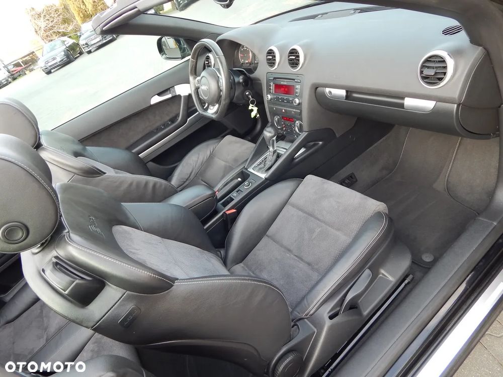 Audi A3 Cabrio 2.0 TDI DPF S tronic S Line Sportpaket - 18