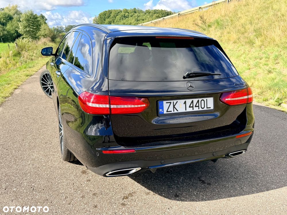 Mercedes-Benz Klasa E 220 d 4-Matic Business Edition 9G-TRONIC - 24