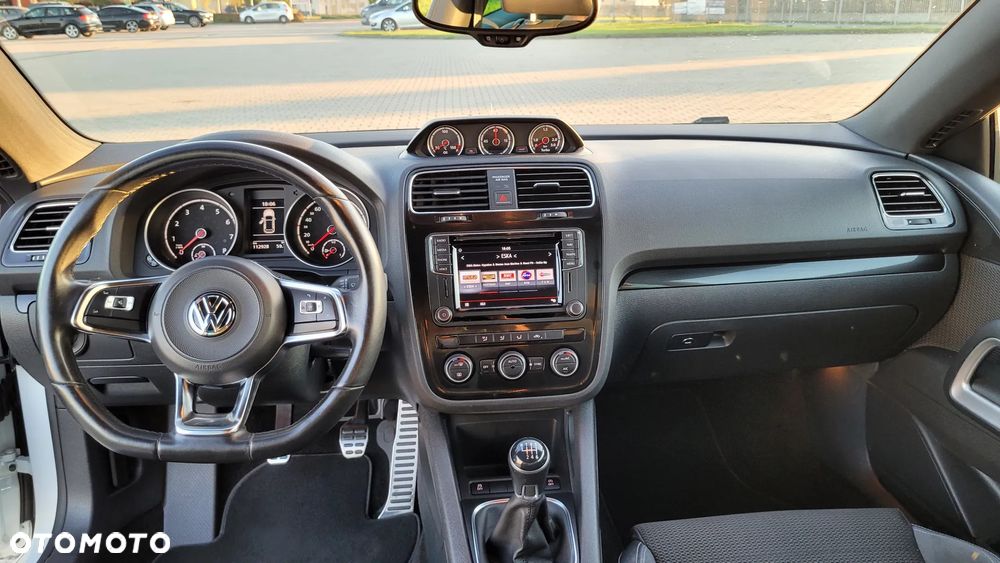 Volkswagen Scirocco 2.0 TSI BMT Perfectline R-Style - 17