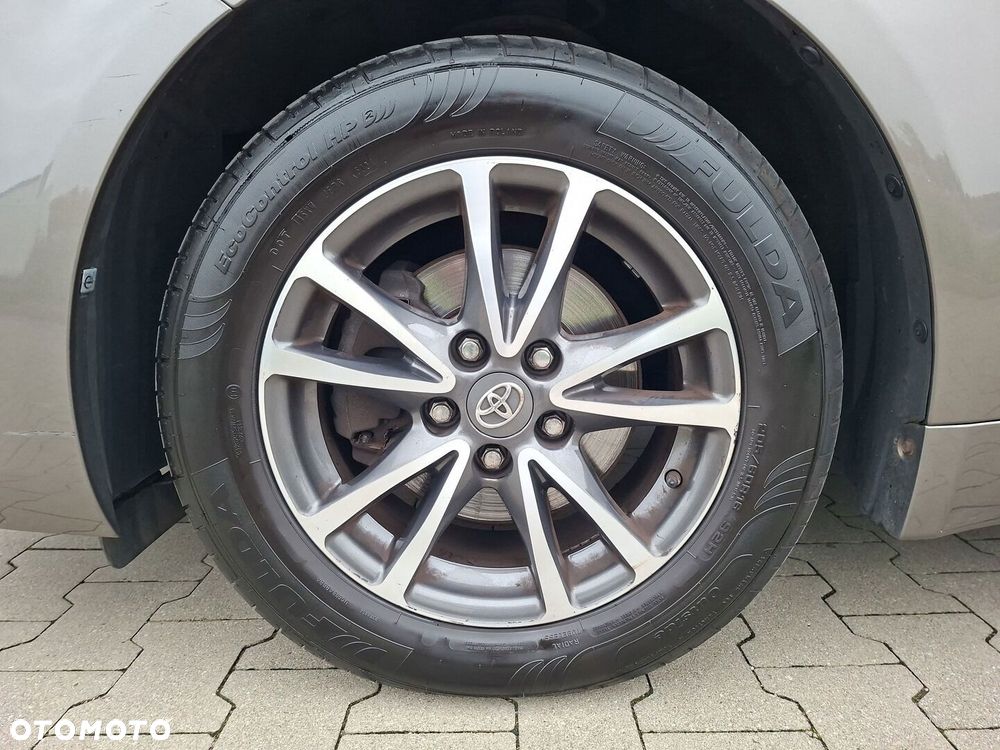 Toyota Avensis 2017