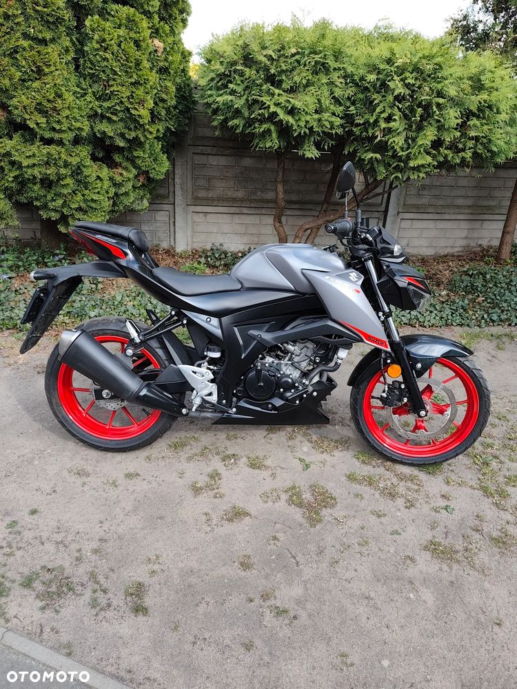 Suzuki GSX - 5