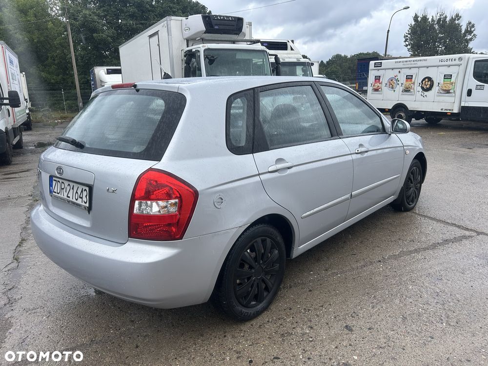 Kia Cerato - 5