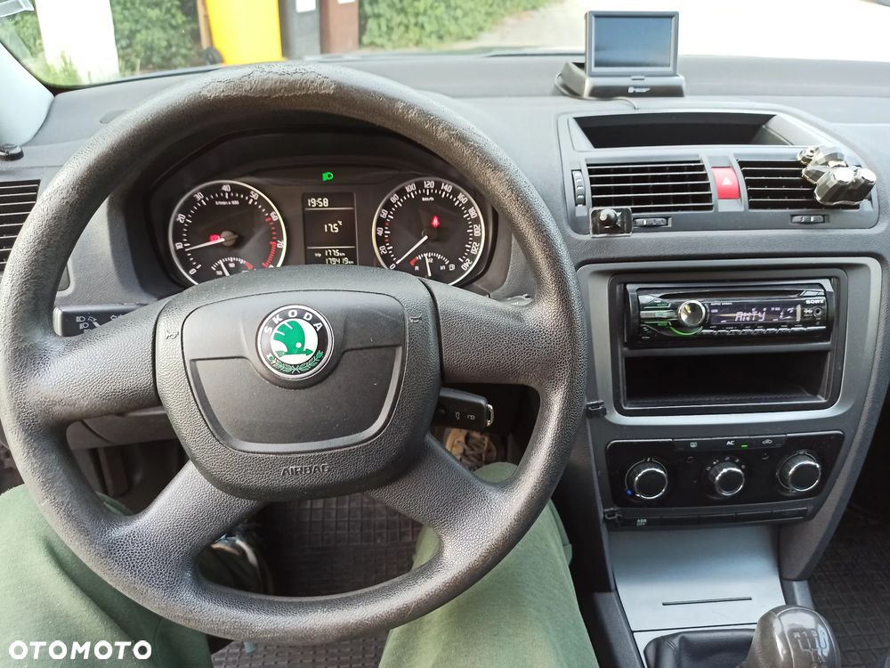 Skoda Octavia 1.6 - 20