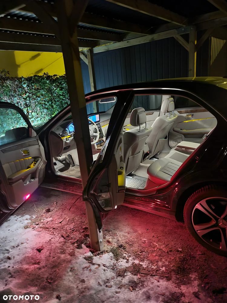 Mercedes-Benz Klasa E 250 CDI DPF BlueEFFICIENCY Automatik Elegance - 22