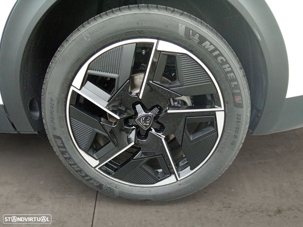 Peugeot E-408 58 kWh GT - 14