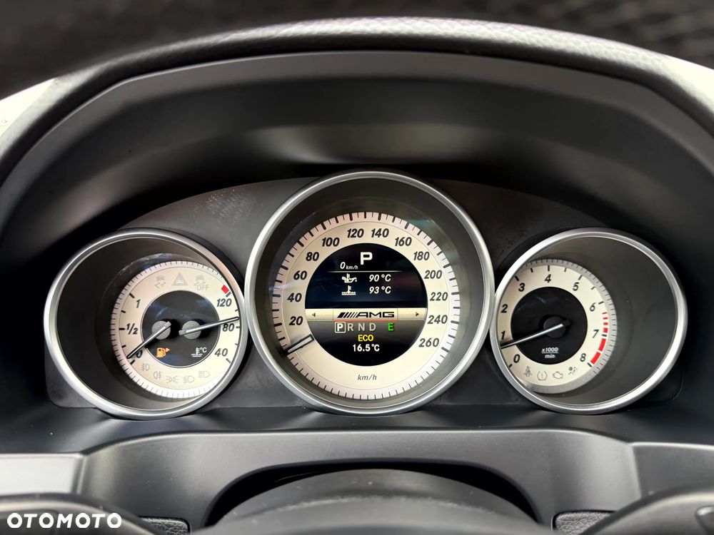 Mercedes-Benz Klasa E 250 7G-TRONIC Sport Edition - 11