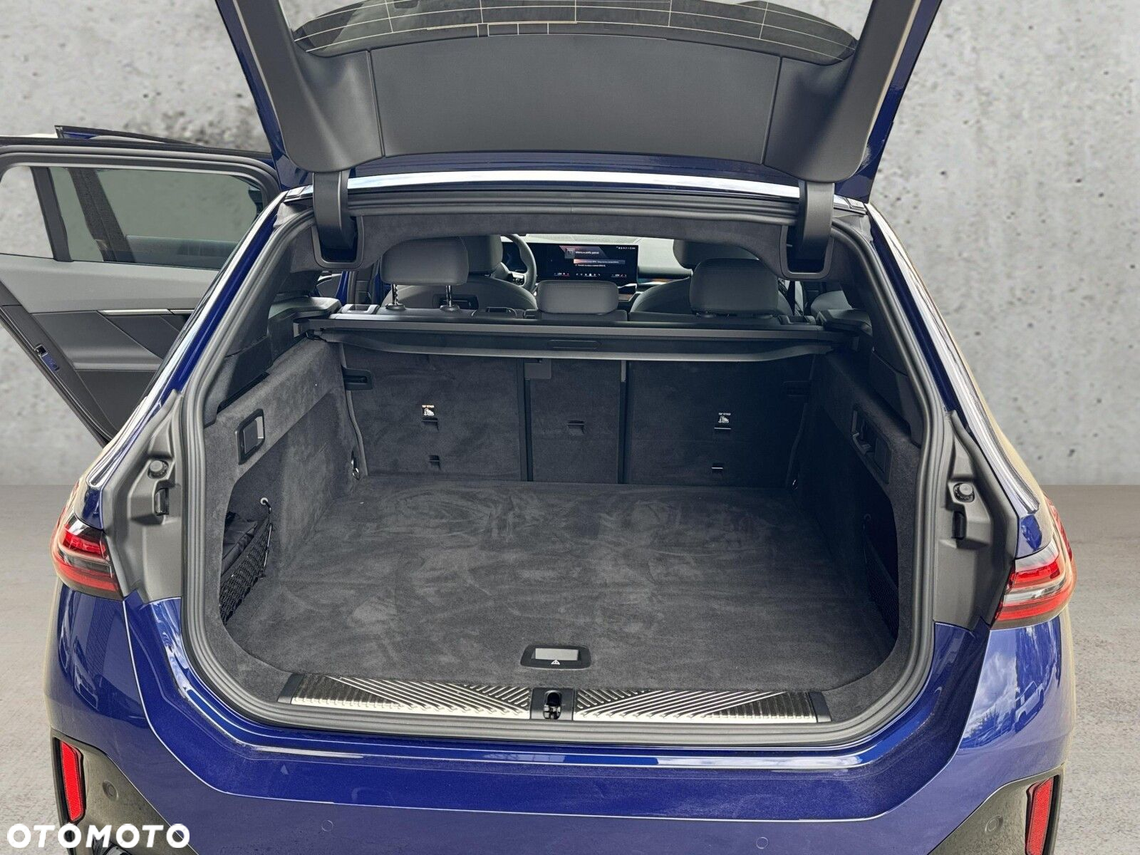 BMW i5 - 18