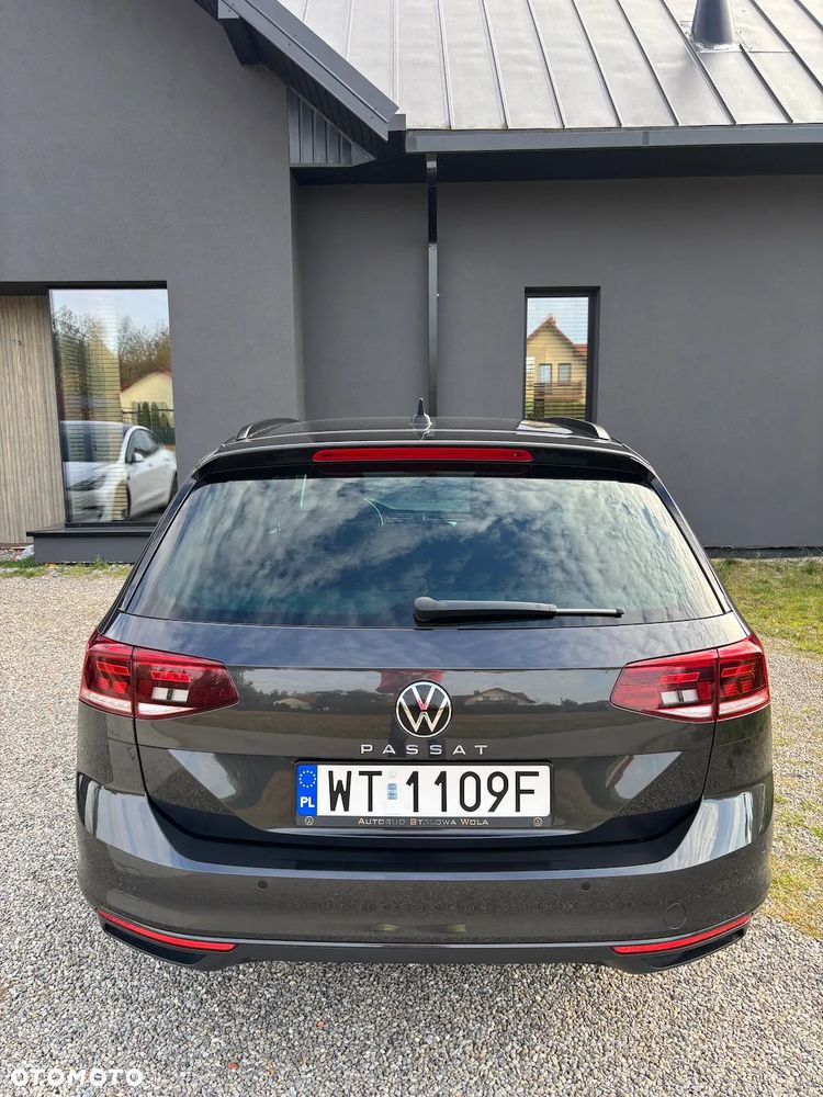 Volkswagen Passat - 5