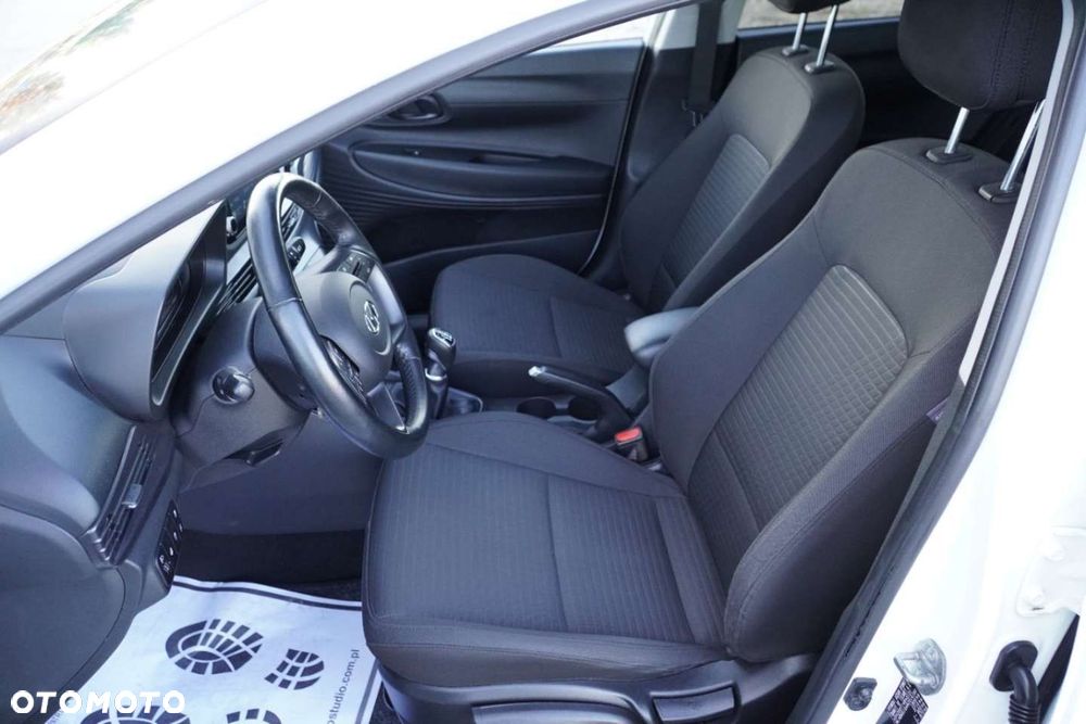 Hyundai i20 - 11