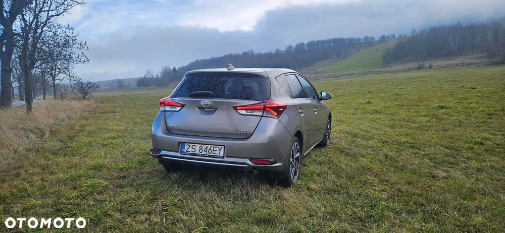 Toyota Auris 1.2 T Dynamic - 9