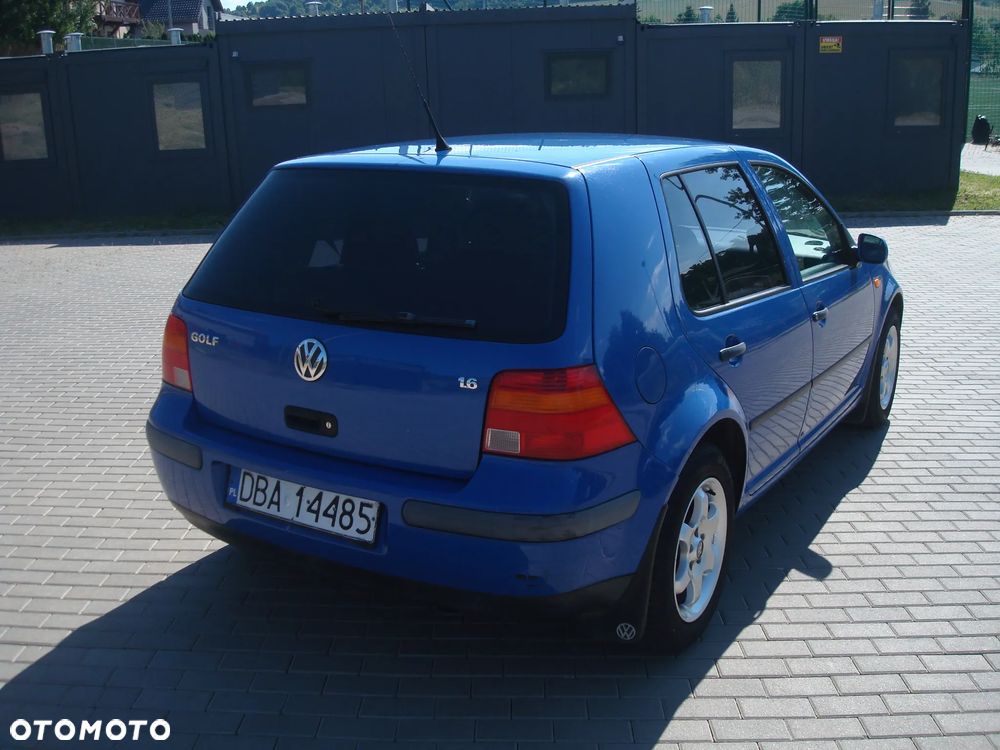 Volkswagen Golf 1.6 Tour Edition - 8