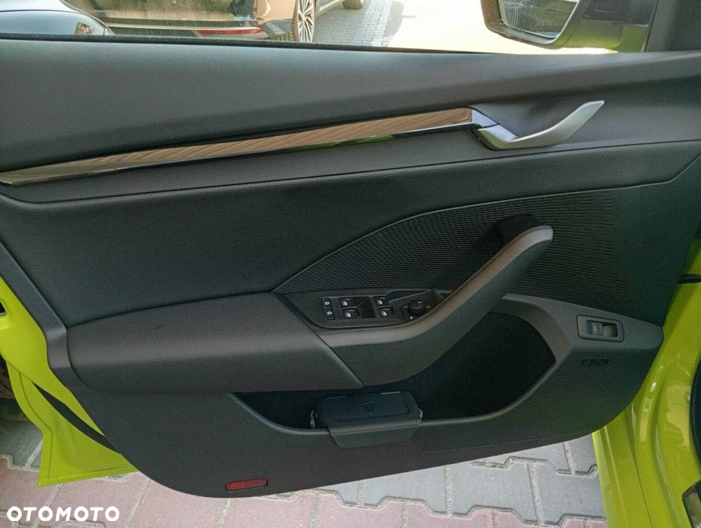 Skoda Octavia 2.0 TSI RS DSG - 18