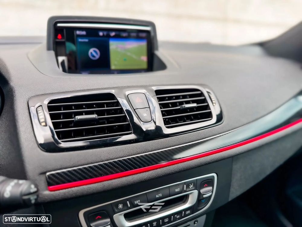 Renault Mégane Coupe 2.0 T RS - 26