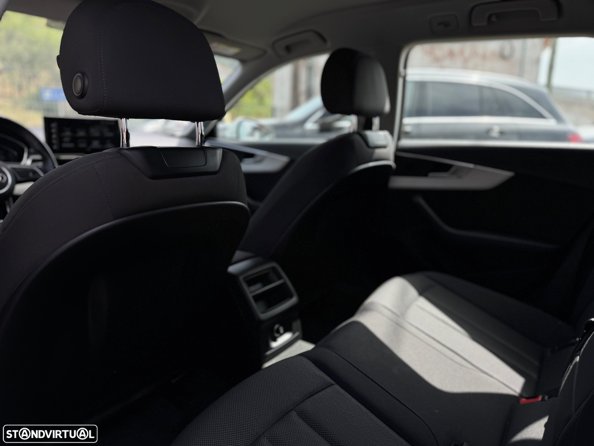 Audi A4 Avant 35 TDI Advanced S tronic - 19