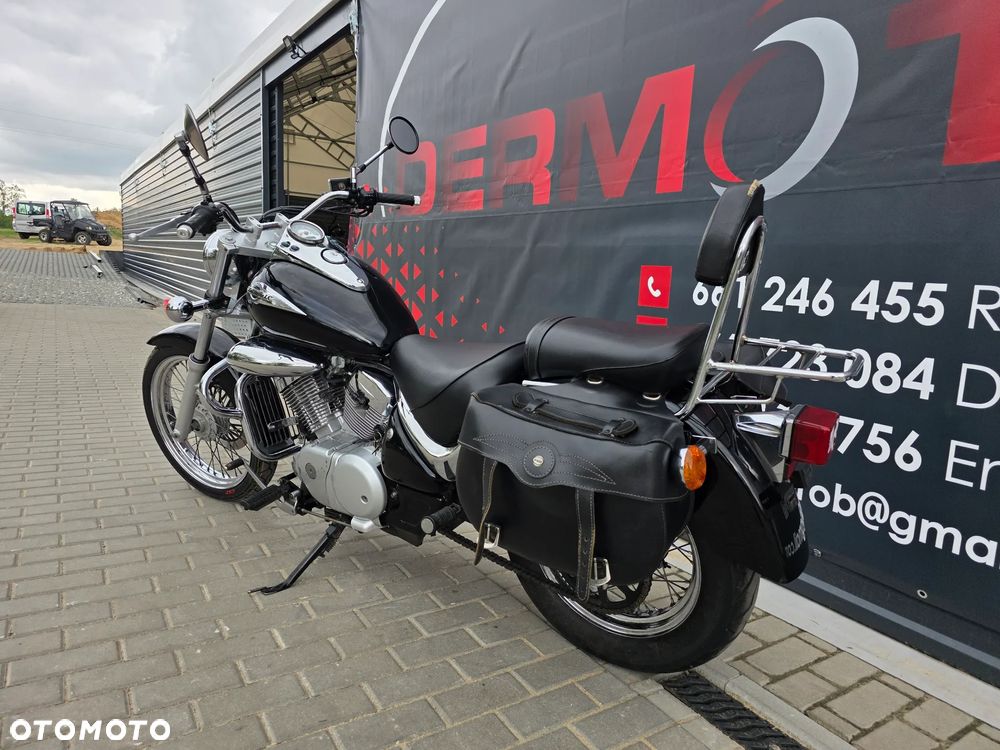 Suzuki Intruder - 6