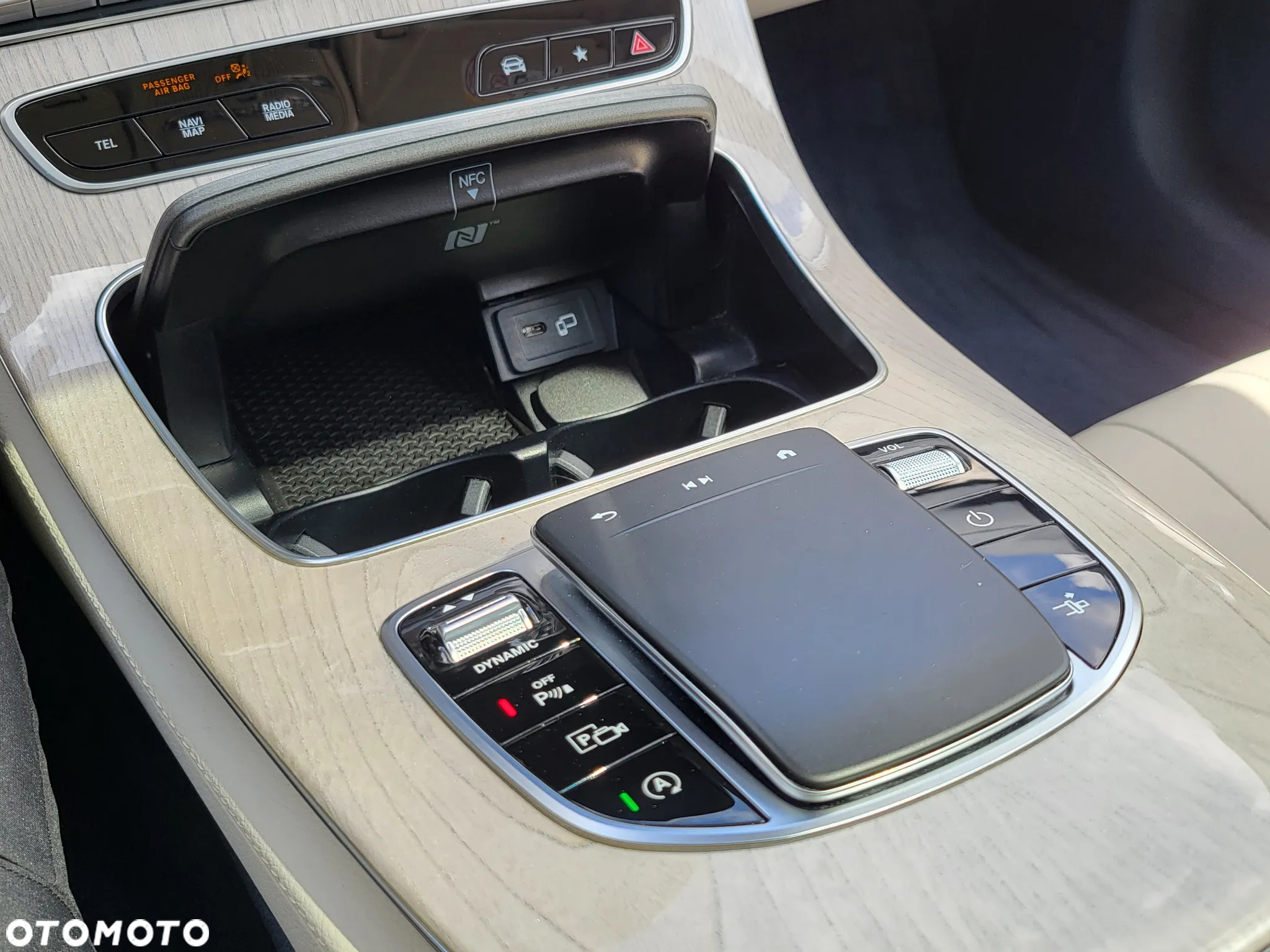Mercedes-Benz Klasa E 200 Coupe 4-Matic 9G-TRONIC - 18