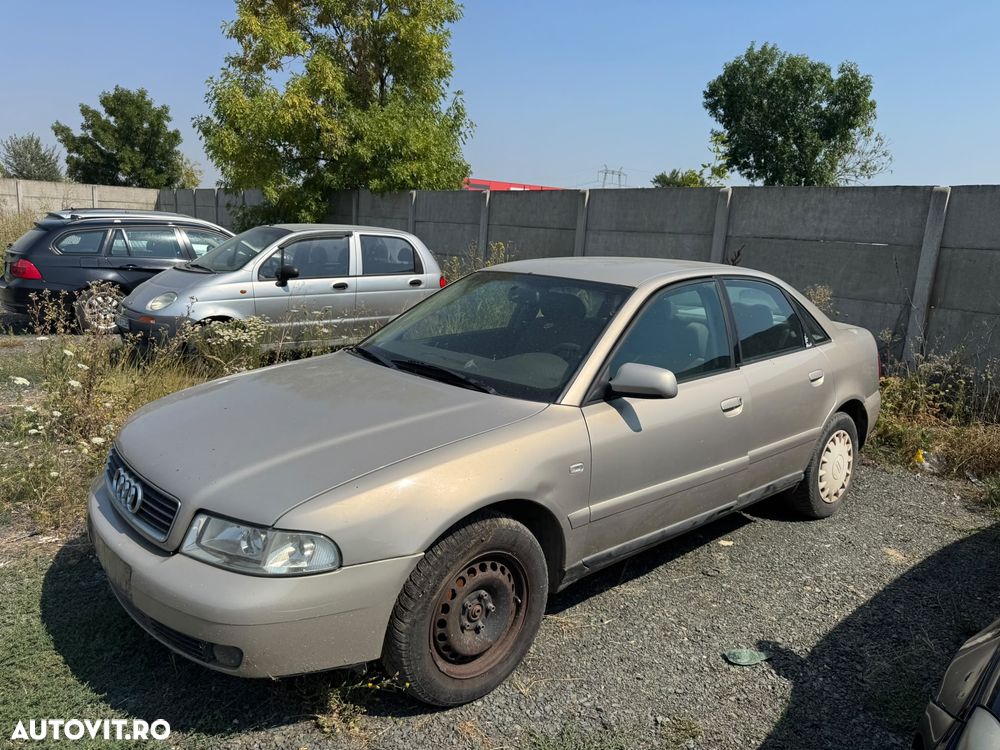 Audi A4 2001 photo 2