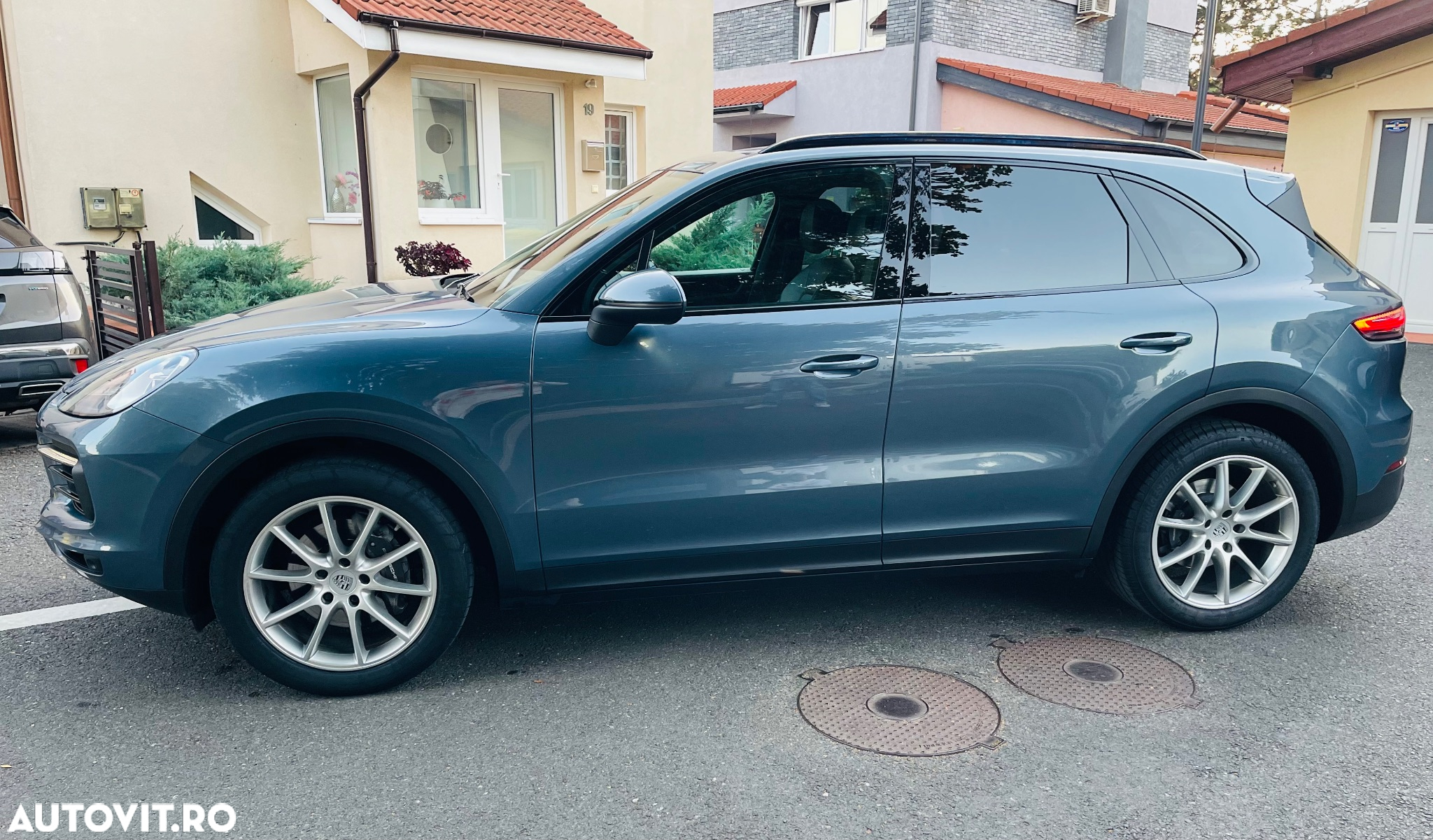 Porsche Cayenne Tiptronic S Platinum Edition - 2