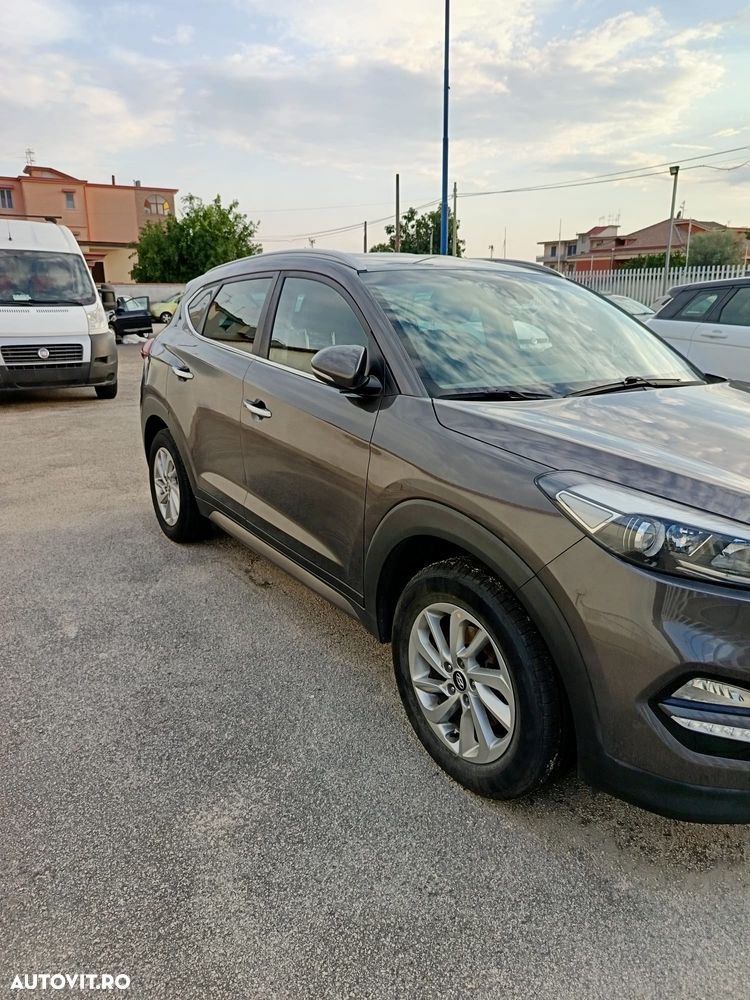 Hyundai Tucson - 4