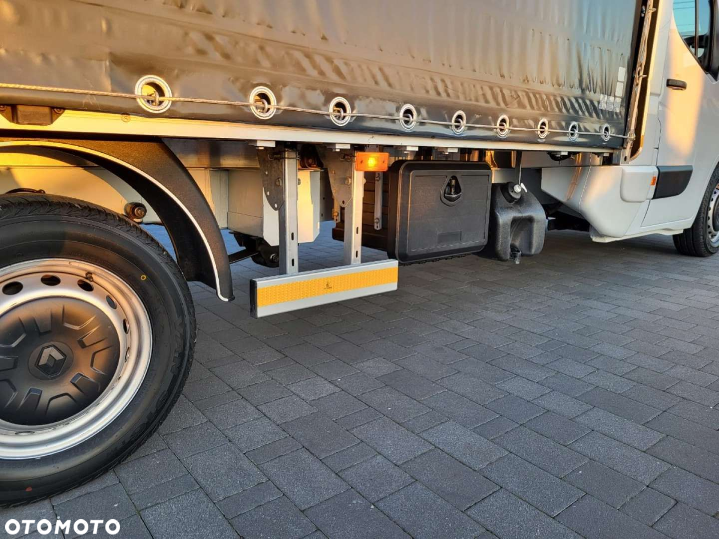 Renault Master 10 europalet Salon Polska - 16