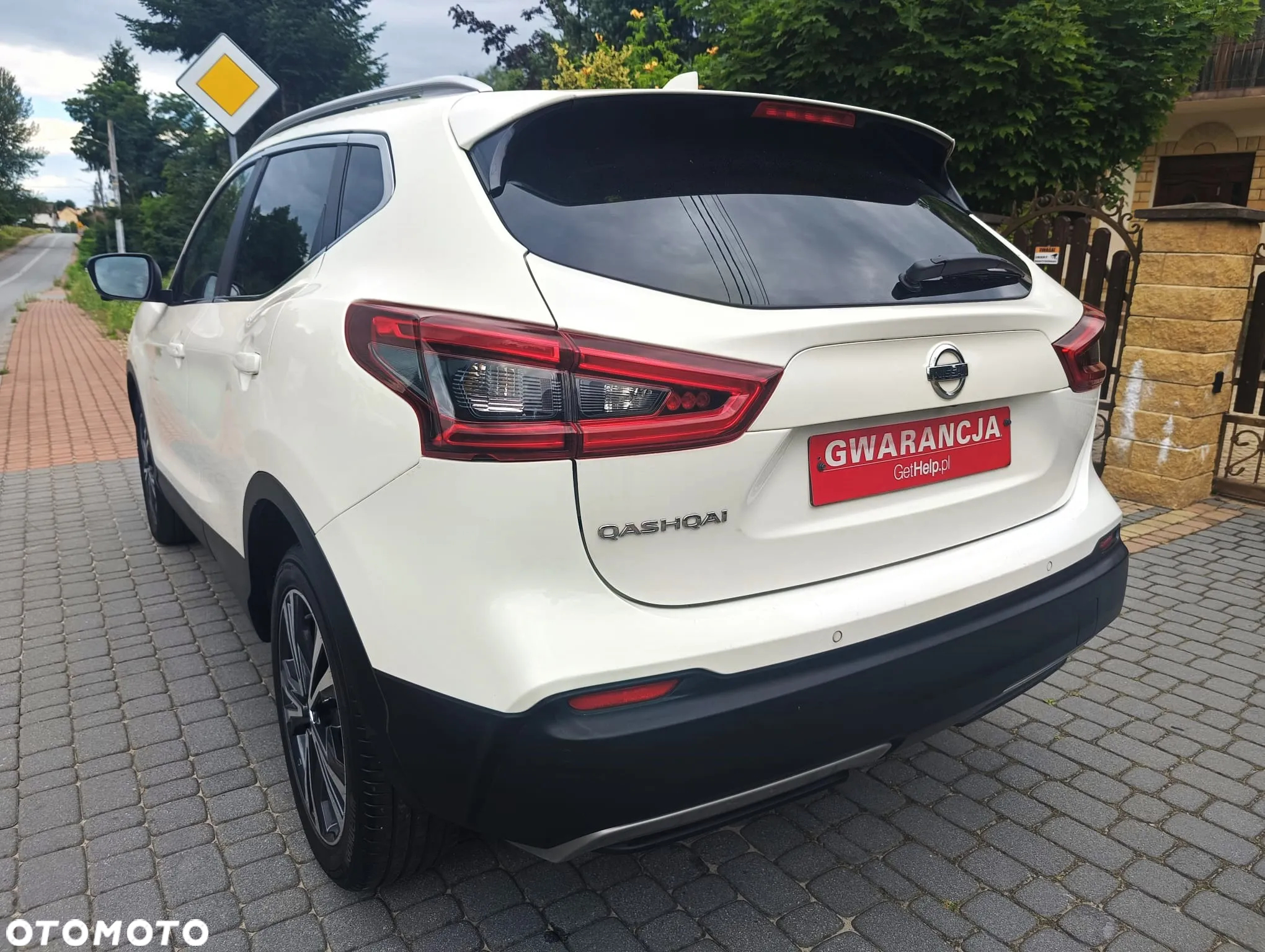 Nissan Qashqai 1.6 DIG-T TEKNA+ - 25