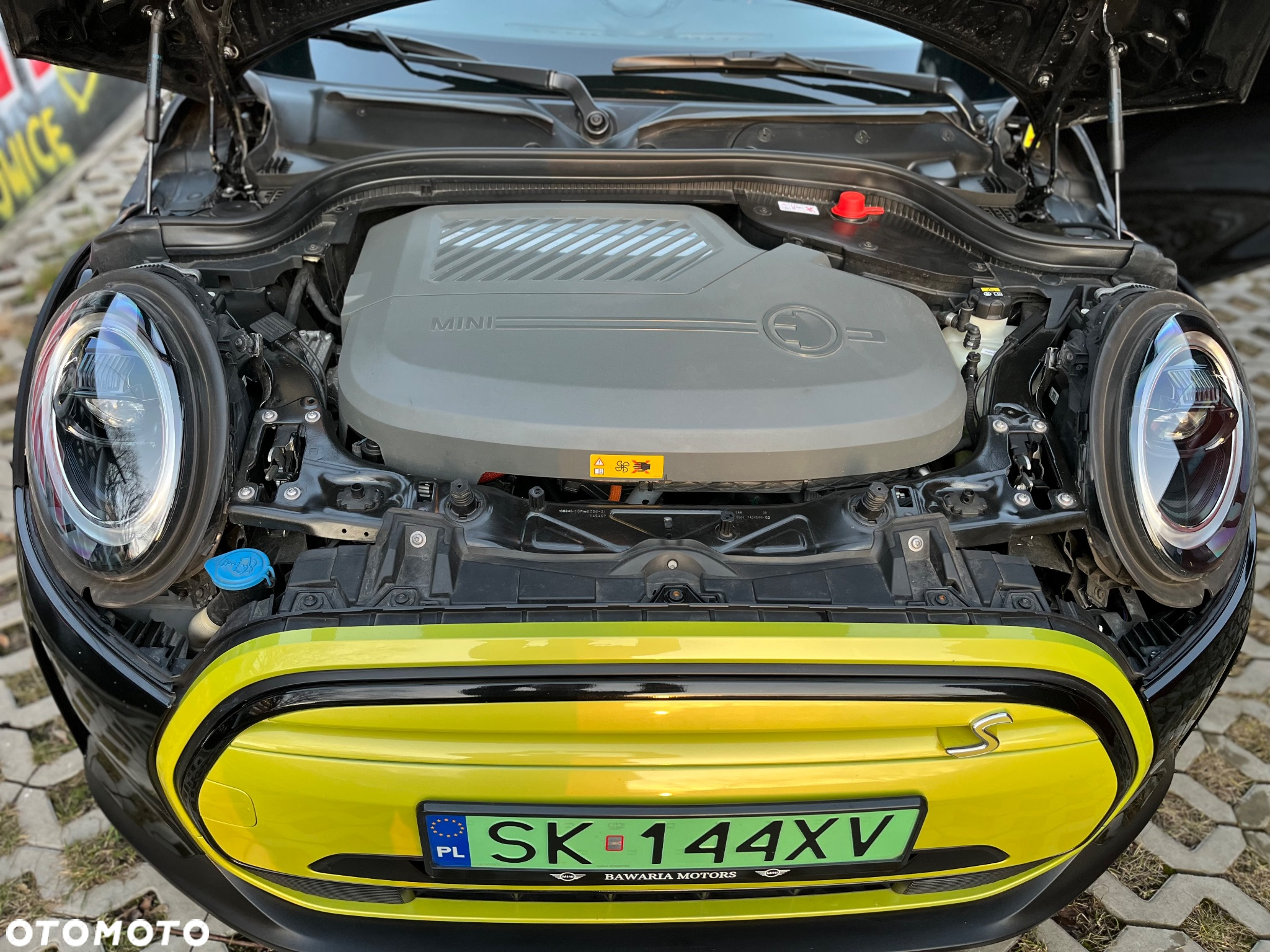 MINI Cooper SE Yours Trim - 9