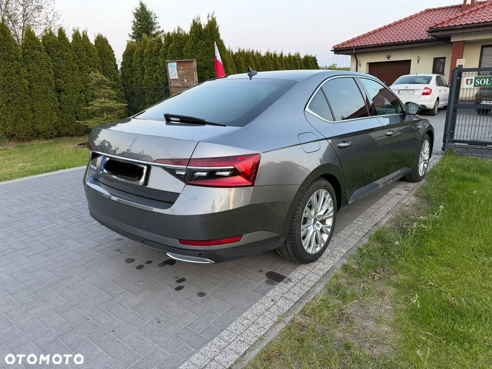 Skoda Superb 2.0 TSI L&K DSG - 3