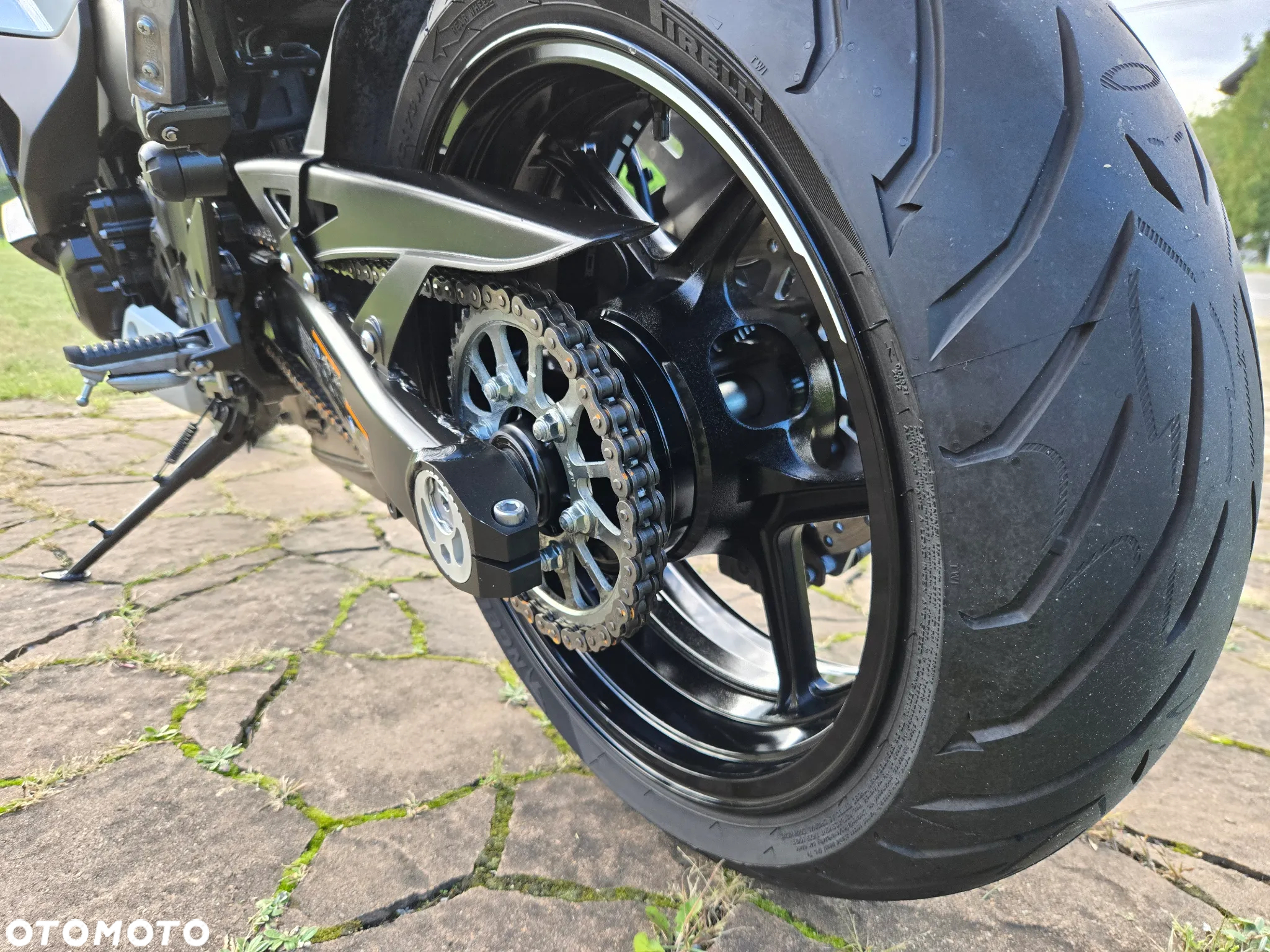 Kawasaki Ninja 1000 SX - 8