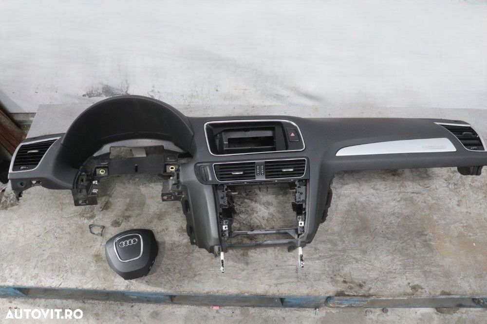 PLANSA BORD AUDI Q5 - AN 2009 - 1