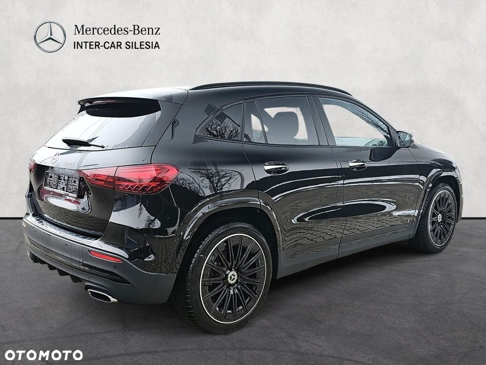 Mercedes-Benz GLA - 5