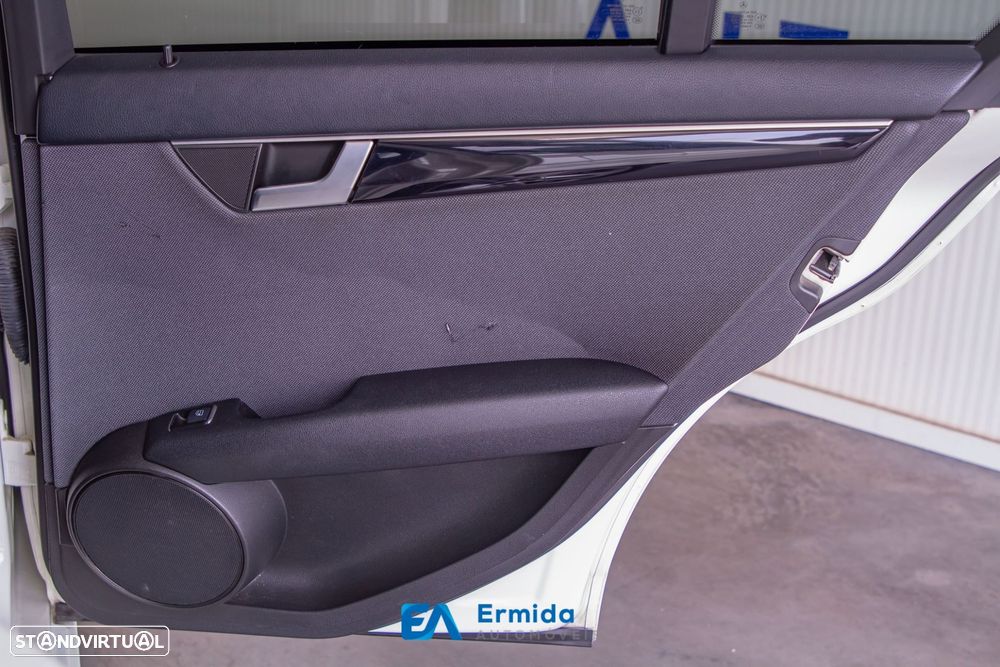 Mercedes-Benz C 220 CDi Avantgarde BlueEfficiency - 41