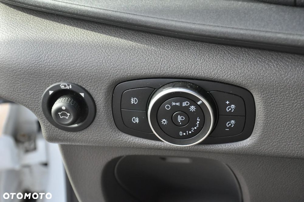 Ford Transit - 30