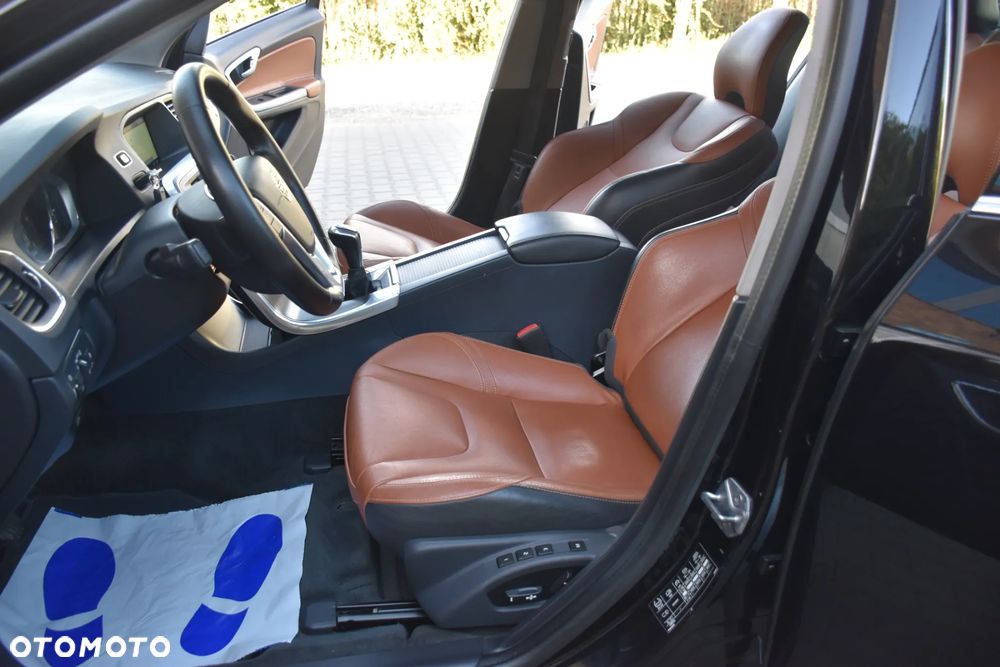 Volvo S60 D3 Summum - 12