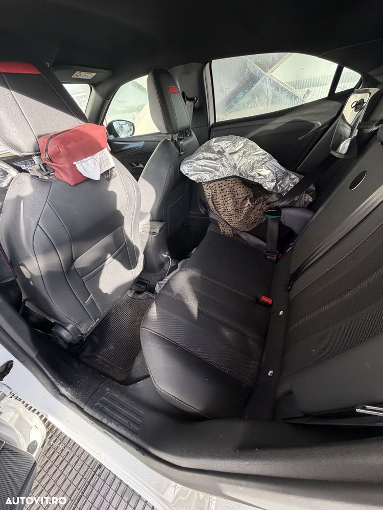 Opel Mokka 1.2L Turbo Start/Stop GS Line - 9