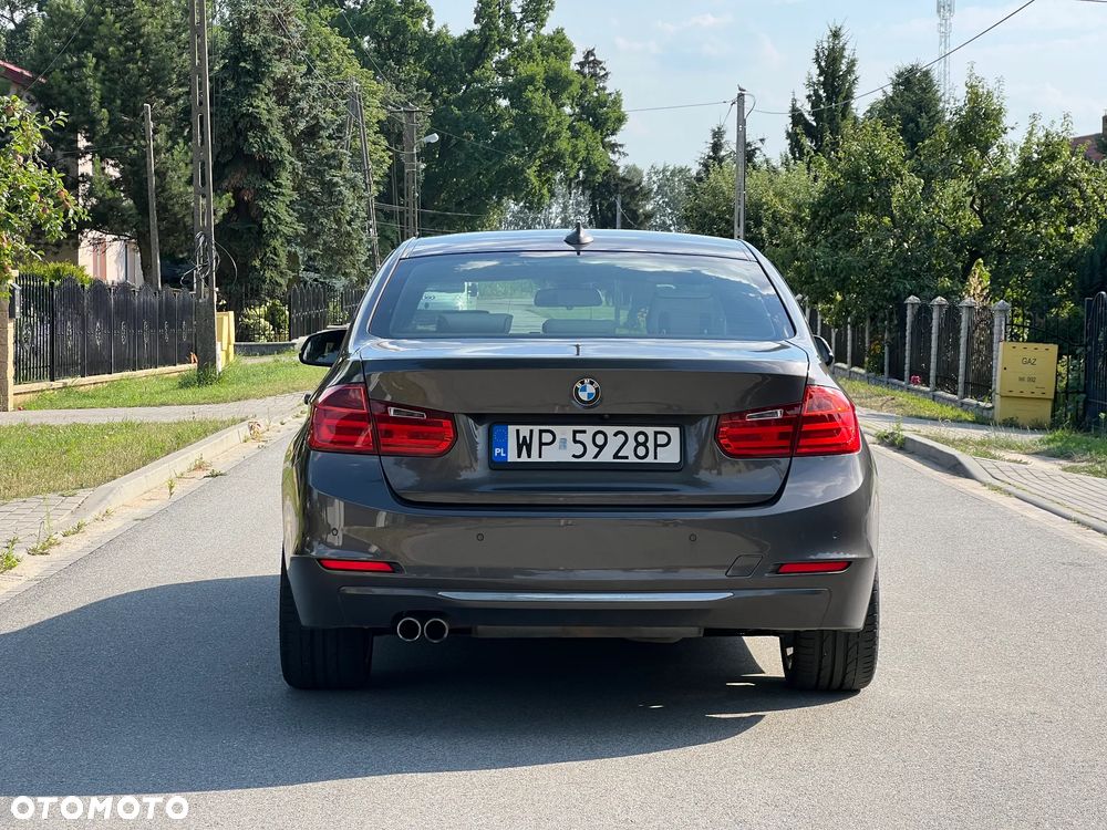 BMW Seria 3 328i Luxury Line - 7