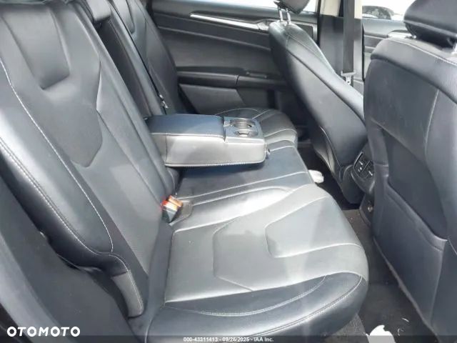 Ford Fusion 2.0 EcoBoost Titanium - 9